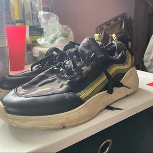 Steve Madden Sneaker